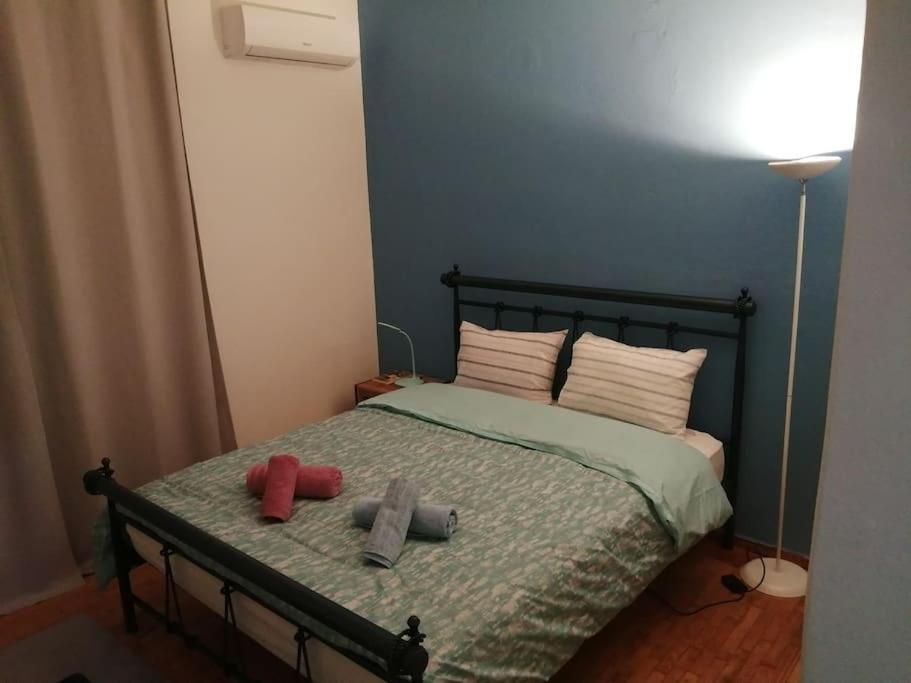 Ανακαινισμένο 8 Λεπτά Από Το Μετρό. Apartment เอเธนส์ ภายนอก รูปภาพ